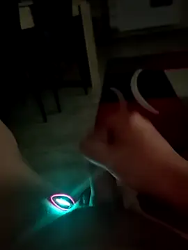 Szeltolo001 online show from March 22, 11:19 pm