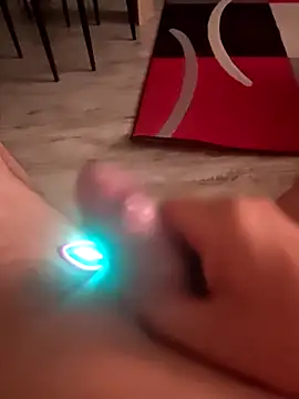 Szeltolo001 online show from March 24, 3:33 am