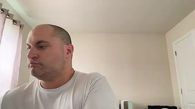 SluggishChase99 online show from April 1, 1:12 pm