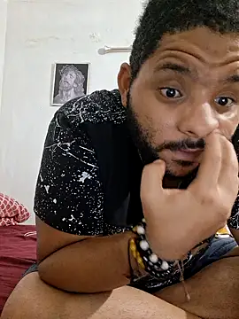 Snapshot of Dj-yefri-pauta chatting on September 22, 10:34 pm Dj-yefri-pauta online show from September 22, 10:34 pm