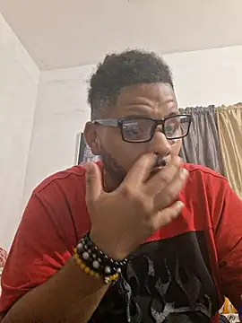 Snapshot of Dj-yefri-pauta chatting on October 7, 12:41 am Dj-yefri-pauta online show from October 7, 12:41 am