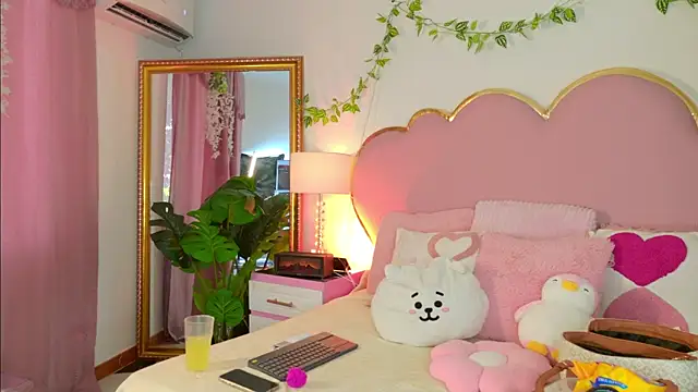 EmmaCrush online show from January 13, 8:47 pm