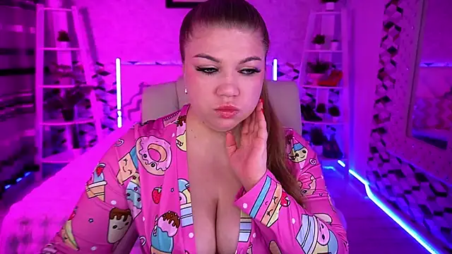 Snapshot of GabbieJay chatting on April 28, 1:05 pm GabbieJay online show from April 28, 1:05 pm