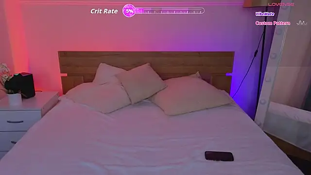 Hayle Hill online show from November 16, 2:06 am