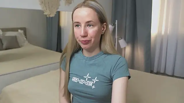 Snapshot of Cassie_Kelman chatting on February 23, 9:12 pm Cassie Kelman online show from February 23, 9:12 pm