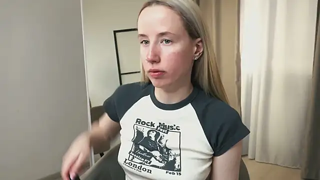 Cassie Kelman online show from March 22, 9:18 pm