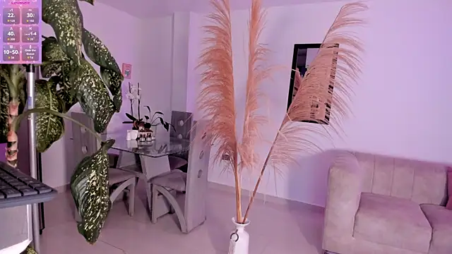 ElissaDominguez online show from March 19, 6:39 am