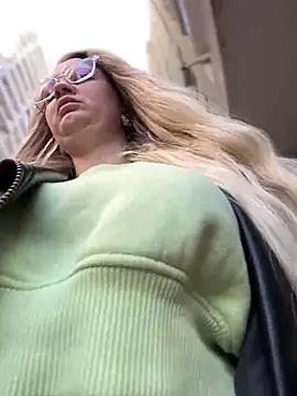 Snapshot of Teya_moon_ chatting on January 12, 11:28 am Teya moon  online show from January 12, 11:28 am