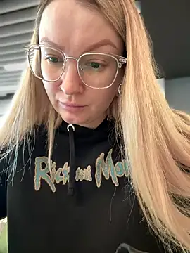 Snapshot of Teya_moon_ chatting on January 26, 11:50 am Teya moon  online show from January 26, 11:50 am