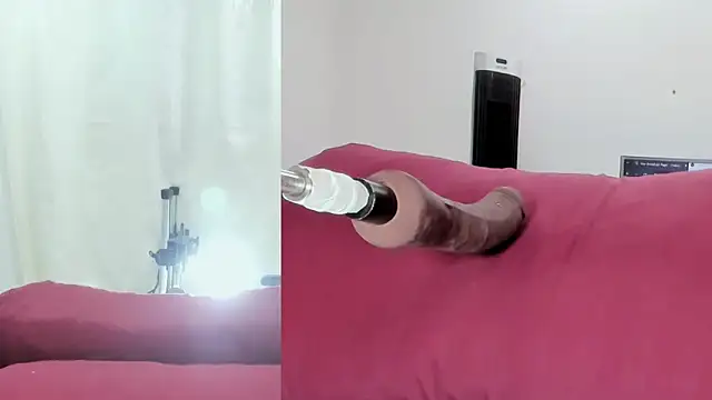 Criistal Thompson online show from March 19, 12:09 pm