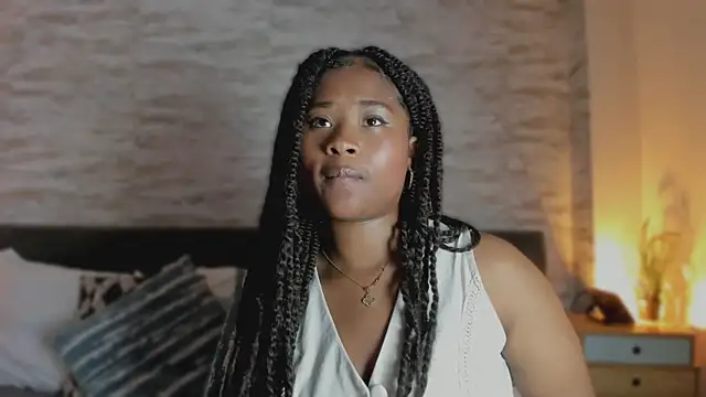 Anneth  M online show from March 12, 8:15 pm