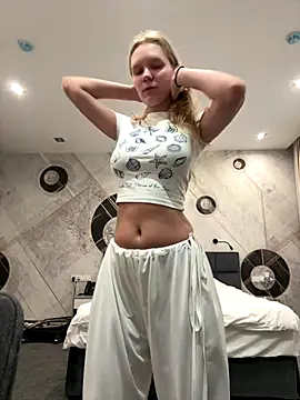 Snapshot of Ketitull chatting on September 12, 4:23 am Ketitull online show from September 12, 4:23 am