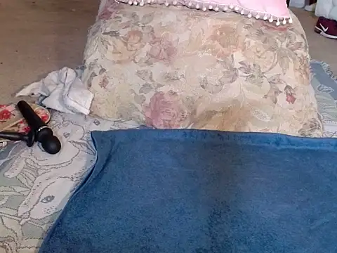 chanel love online show from January 9, 10:51 am