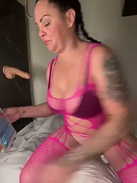 IvyWylde online show from December 18, 10:46 pm