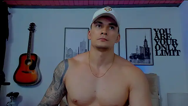 Snapshot of seancarreraa chatting on January 9, 12:03 am seancarreraa online show from January 9, 12:03 am