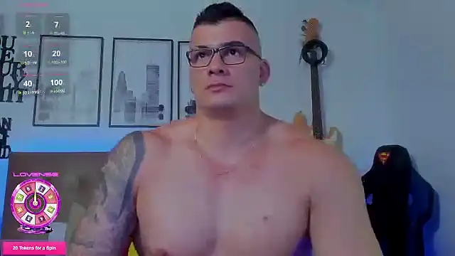 Snapshot of seancarreraa chatting on September 26, 3:43 am seancarreraa online show from September 26, 3:43 am