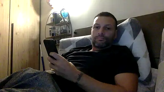 Snapshot of goroasroma90 chatting on November 28, 4:31 pm goroasroma90 online show from November 28, 4:31 pm