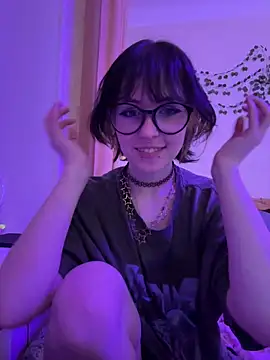 lily noris online show from December 1, 4:12 pm