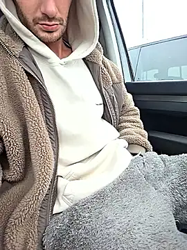 Zeefy online show from December 17, 7:36 am