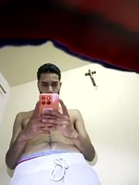 Snapshot of jhon01000 chatting on April 6, 2:53 am jhon01000 online show from April 6, 2:53 am