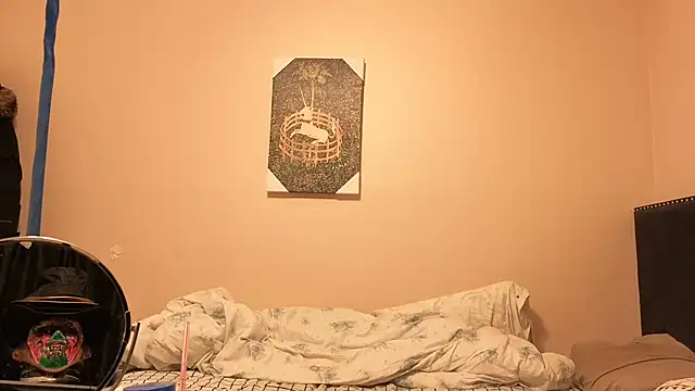 hailzeffn online show from March 8, 2:15 am