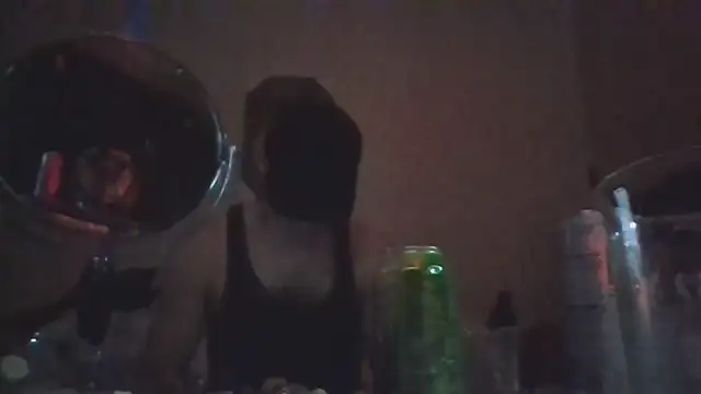 hailzeffn online show from April 16, 9:39 pm