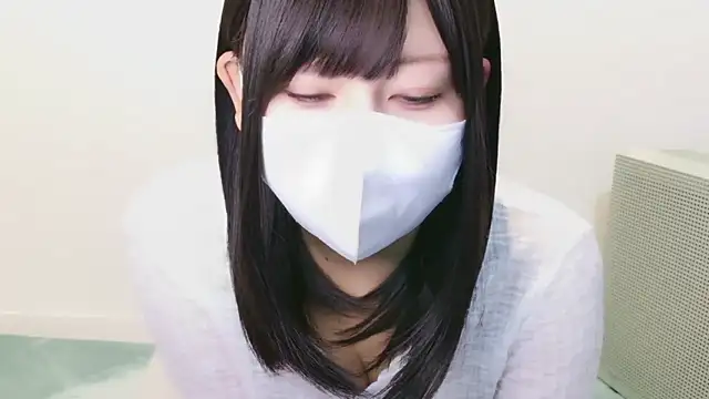 Snapshot of YUTSU_KI chatting on September 18, 2:30 pm YUTSU KI online show from September 18, 2:30 pm