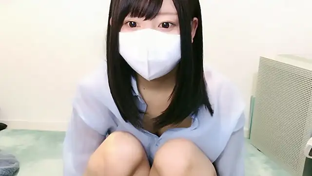 YUTSU KI online show from November 3, 3:19 am