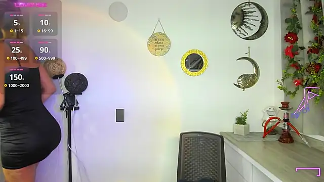  cristal ayala online show from March 30, 11:50 pm