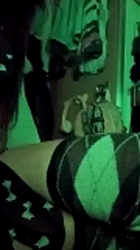 Snapshot of whitetrashdirtyslut chatting on December 21, 10:00 am whitetrashdirtyslut online show from December 21, 10:00 am