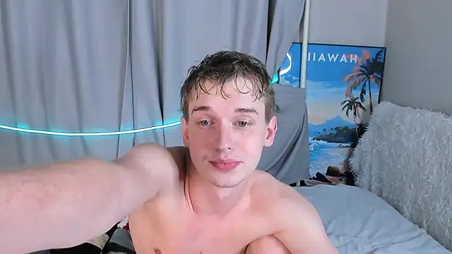 Snapshot of 4ever_dude chatting on October 12, 12:26 pm 4ever dude online show from October 12, 12:26 pm