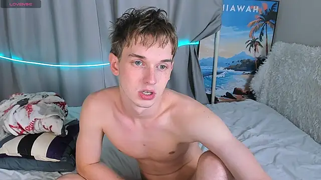 Snapshot of 4ever_dude chatting on October 18, 2:29 pm 4ever dude online show from October 18, 2:29 pm