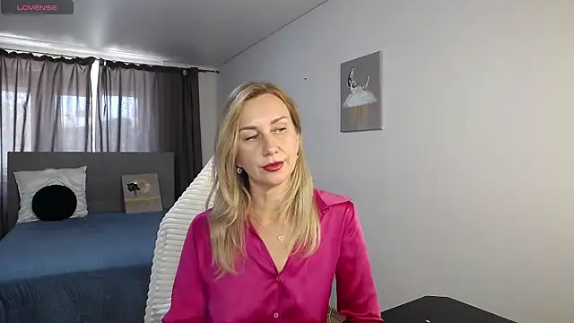 Snapshot of Vanessa_Nowak chatting on July 12, 6:59 am Vanessa Nowak online show from July 12, 6:59 am