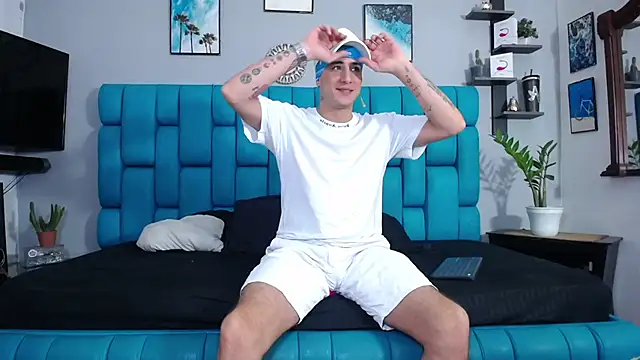 Leon hot X online show from February 1, 1:23 am