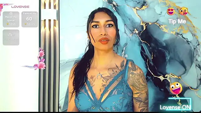 khiara moretti online show from January 17, 7:06 pm