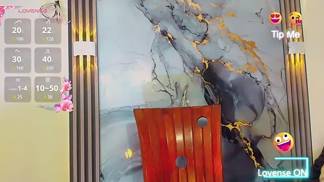 khiara moretti online show from March 9, 7:29 pm