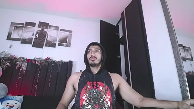 Snapshot of muscle_ares chatting on December 21, 11:44 am muscle ares online show from December 21, 11:44 am