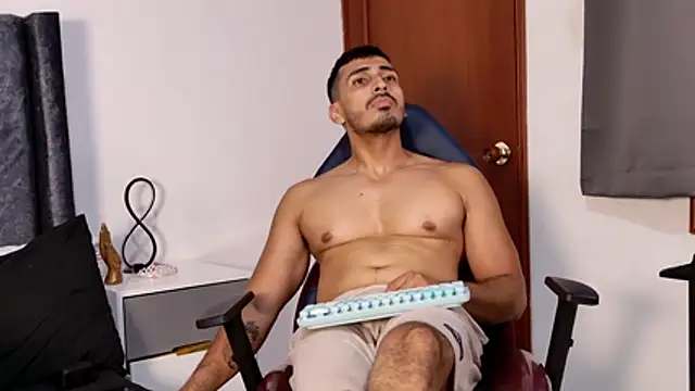 muscle ares online show from March 28, 12:21 am