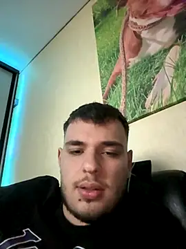 Snapshot of oscar_sweet22 chatting on October 31, 12:00 am oscar sweet22 online show from October 31, 12:00 am