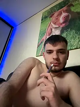 Snapshot of oscar_sweet22 chatting on November 1, 12:34 am oscar sweet22 online show from November 1, 12:34 am