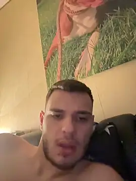 Snapshot of oscar_sweet22 chatting on December 3, 10:19 pm oscar sweet22 online show from December 3, 10:19 pm