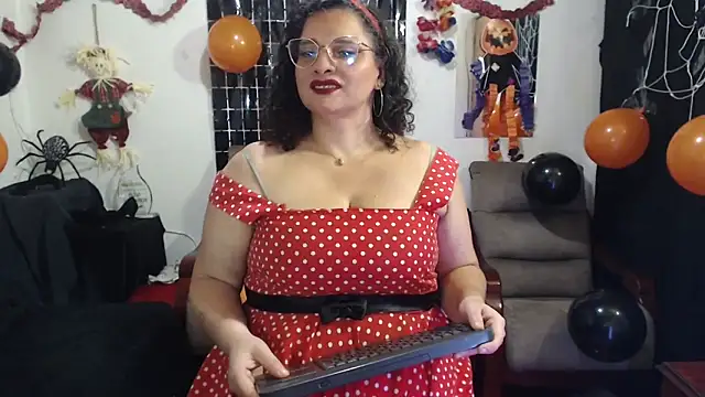 Aleja Gonzales online show from October 26, 4:18 am
