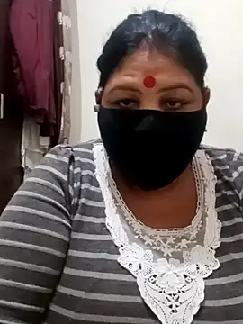 Shoni   online show from December 10, 8:05 pm