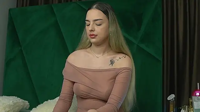 ScarletColes online show from November 21, 11:36 pm