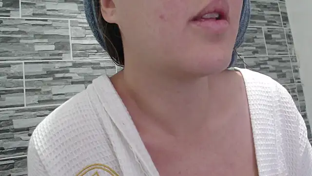 Venus Santana online show from December 19, 6:45 pm