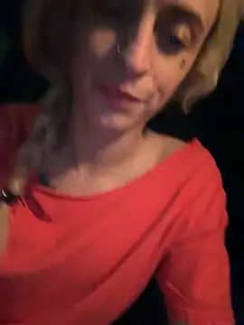 Snapshot of watermellonpussy chatting on March 10, 3:00 am watermellonpussy online show from March 10, 3:00 am