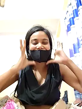 Snapshot of SimaRoy- chatting on January 14, 4:04 am SimaRoy- online show from January 14, 4:04 am