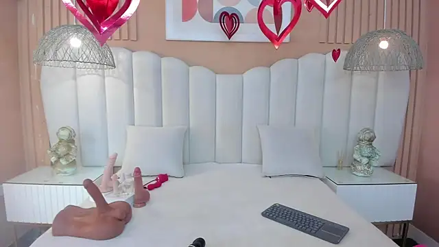 Sara Vanegas online show from February 13, 11:39 am