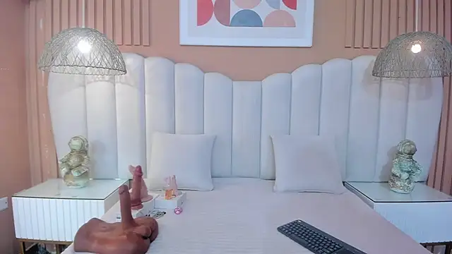 Sara Vanegas online show from March 4, 11:49 am