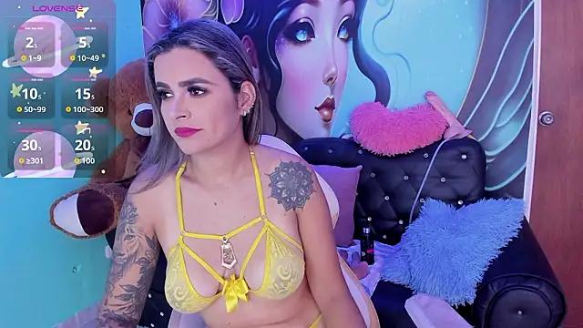 mia bigtits17 online show from February 18, 8:16 pm